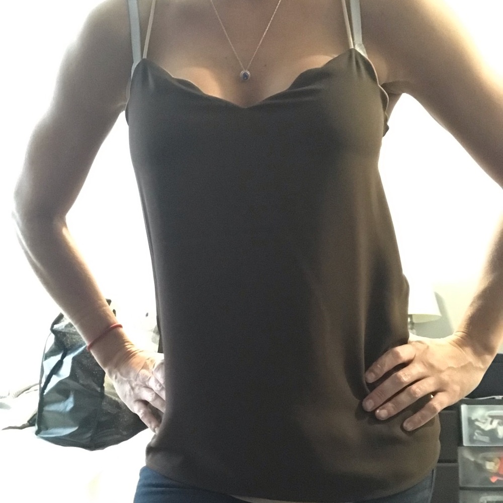 Express reversible fashion tank